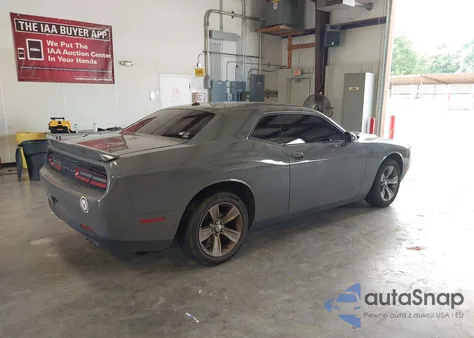 2018 Dodge Challenger Sxt из США, поврежденный, VIN 2C3CDZAGXJH334488